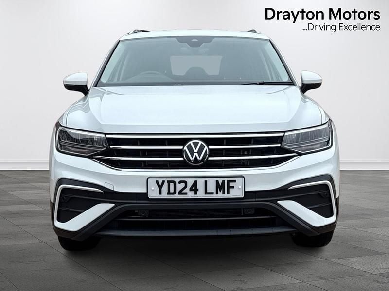 Used VW Tiguan Allspace Life 150 HP (110 kW) 2024 White SUV