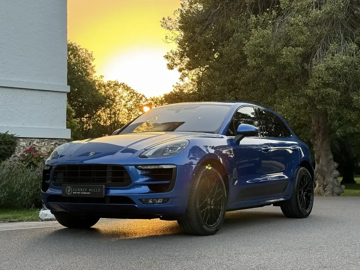 Used Porsche Macan 360 HP (264 kW) 2017 Blue SUV