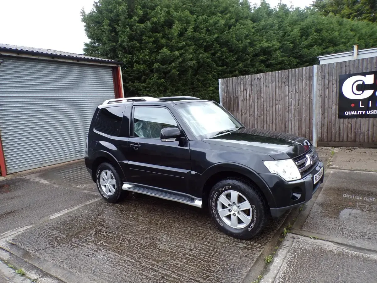 Used Mitsubishi Shogun 2009 Black SUV