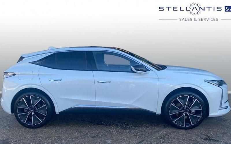 Used DS Automobiles DS4 Opera 224 HP (164 kW) 2024 White Hatchback