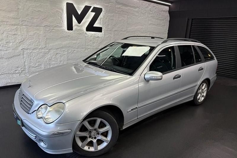 Used Mercedes C220 Classic 150 HP (110 kW) 2005 Silver Estate