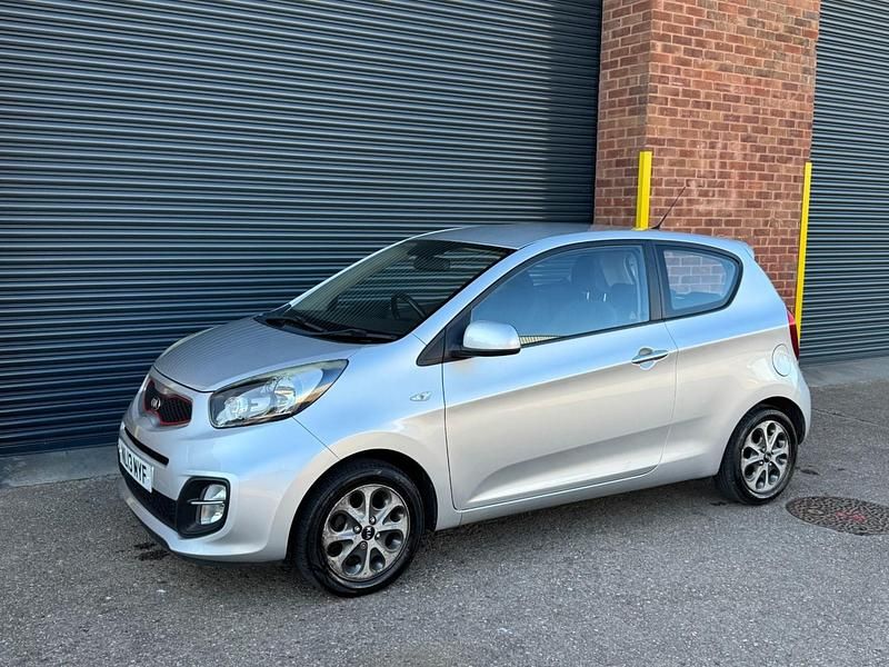 Used Kia Picanto City 68 HP (50 kW) 2013 Silver Hatchback