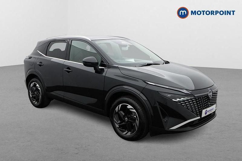 Black New 2025 Nissan Qashqai N-Connecta SUV | £25,499 - Image 1/4