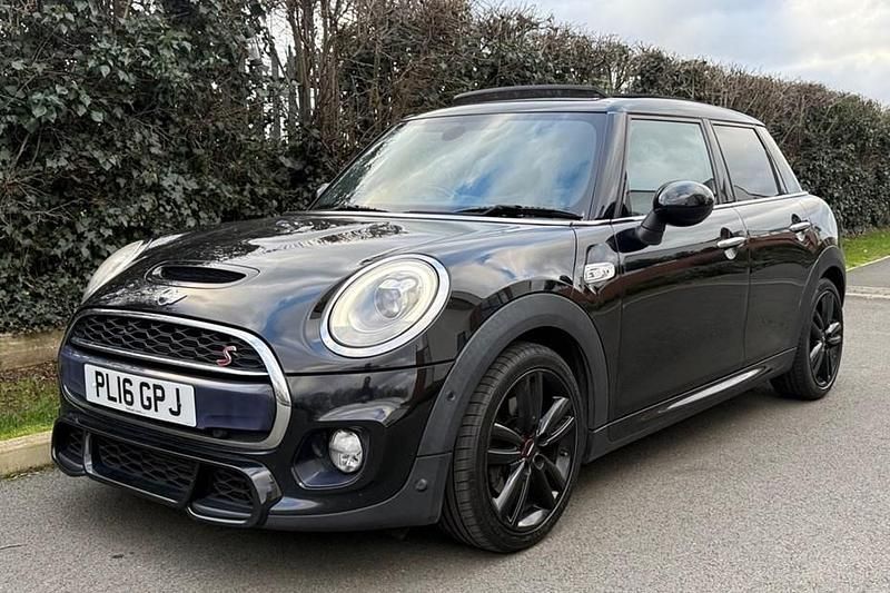 Black Used 2016 Mini Cooper S Hatch Hatchback | £7,495 (Fair price) - Image 1/1
