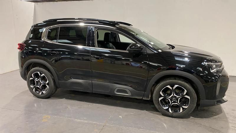 Black Used 2022 Citroën C5 Shine Hatchback | £15,998 (Fair price) - Image 1/3