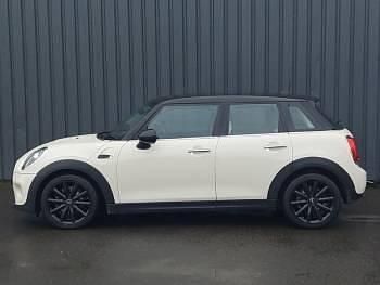 Used Mini Cooper Classic 136 HP (100 kW) 2018 White Hatchback