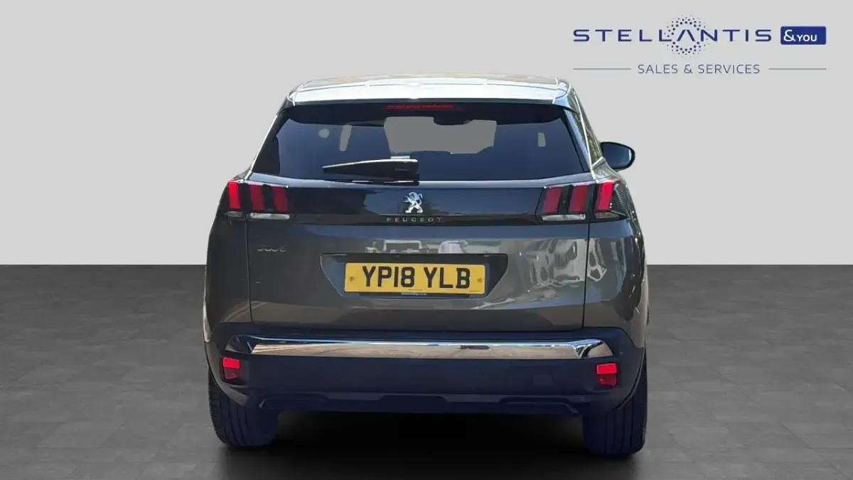 Used Peugeot 3008 Allure 129 HP (94 kW) 2018 Grey SUV
