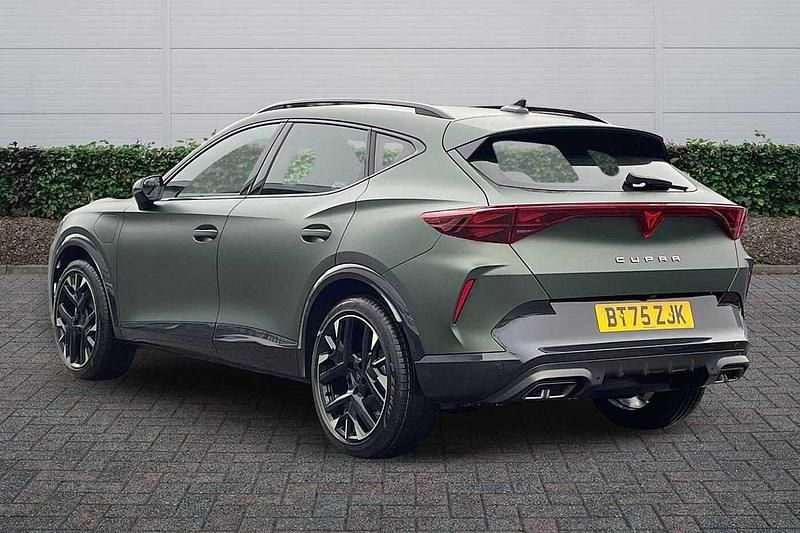 New Cupra Formentor 204 HP (150 kW) 2026 Manganese green matte SUV