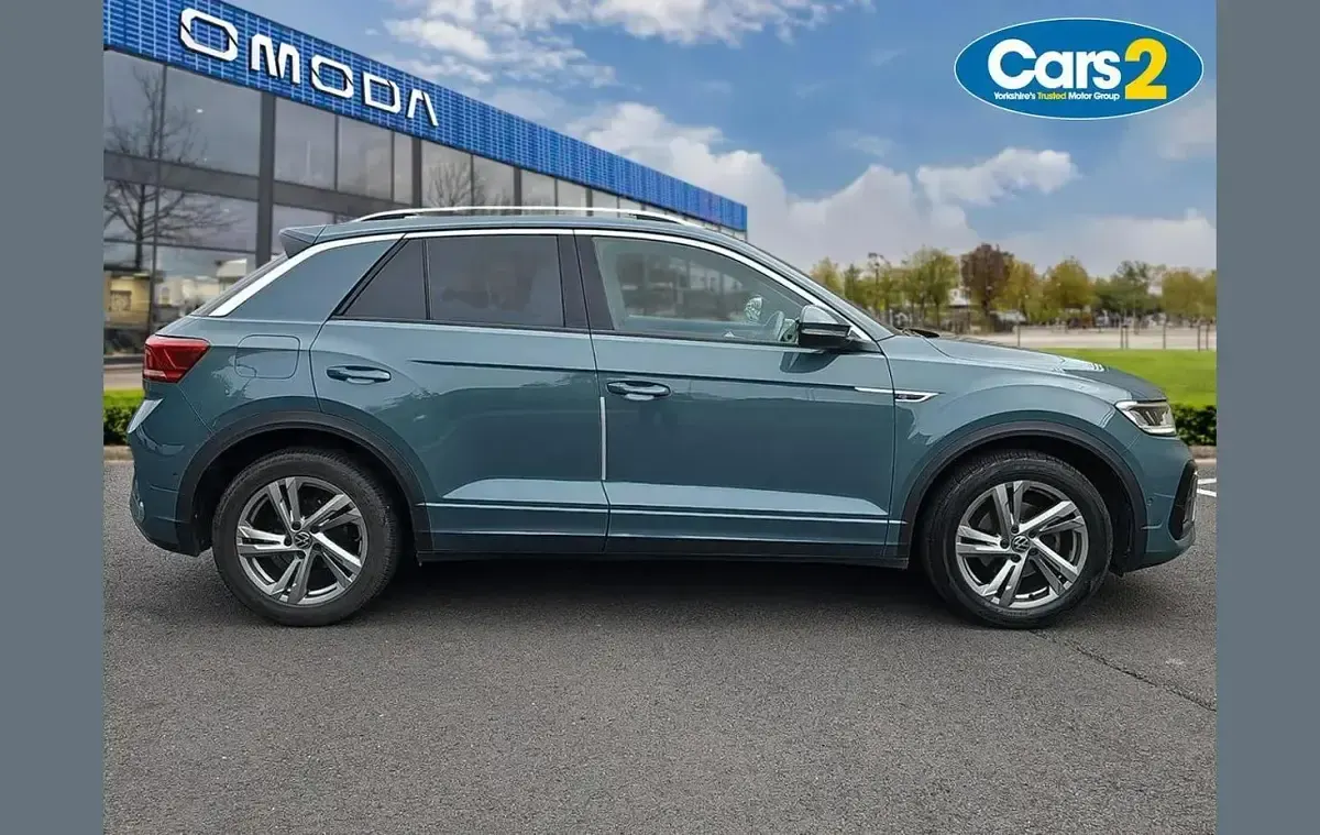 Used VW T-Roc R-line 150 HP (110 kW) 2023 Blue SUV