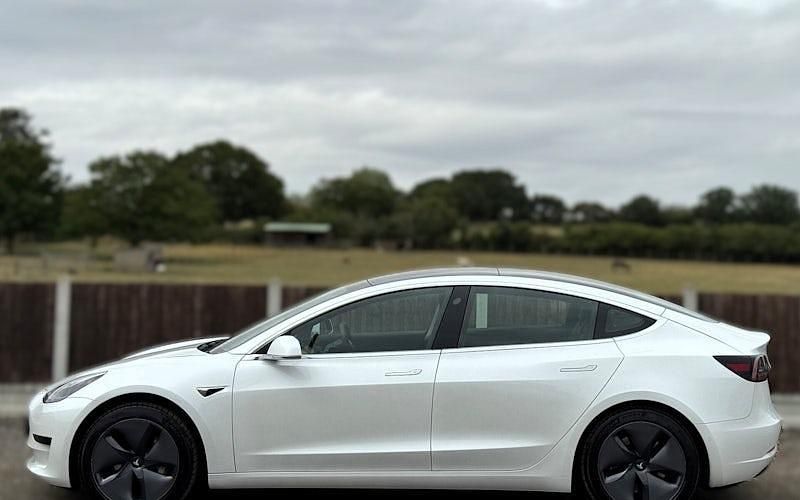 Used Tesla Model 3 Standard Range 180 kW (245 HP) 2021 Sedan