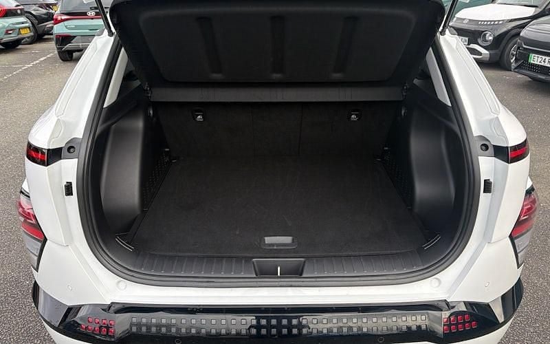 Used Hyundai Kona Advanced 160 kW (218 HP) 2025 SUV