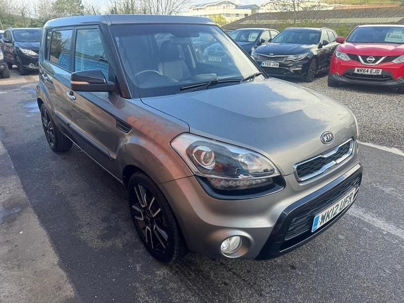 Second-hand Kia Soul 126 CP (92 kW) 2012 Argintiu SUV