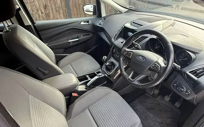 Used Ford C-MAX Titanium 120 HP (88 kW) 2019 MPV