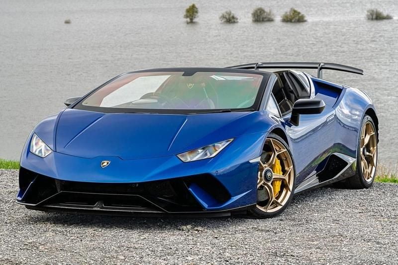 Used Lamborghini Huracán 640 HP (470 kW) 2018 Blue Cabriolet