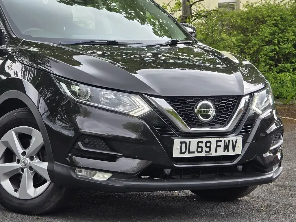 Used Nissan Qashqai Acenta Premium 2019 Black SUV