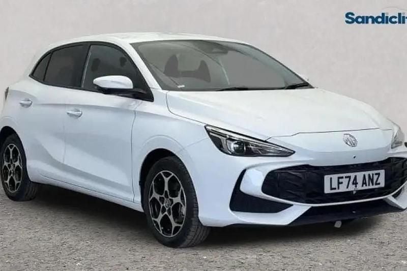 Solid arctic white Used 2024 MG MG3 Trophy Hatchback | £16,000 (Good price) - Image 1/4