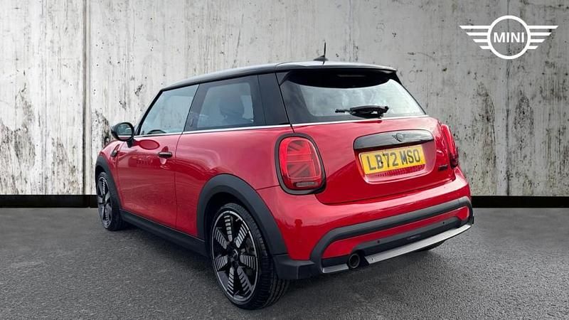 Used Mini Cooper Exclusive 134 HP (98 kW) 2022 Red Hatchback