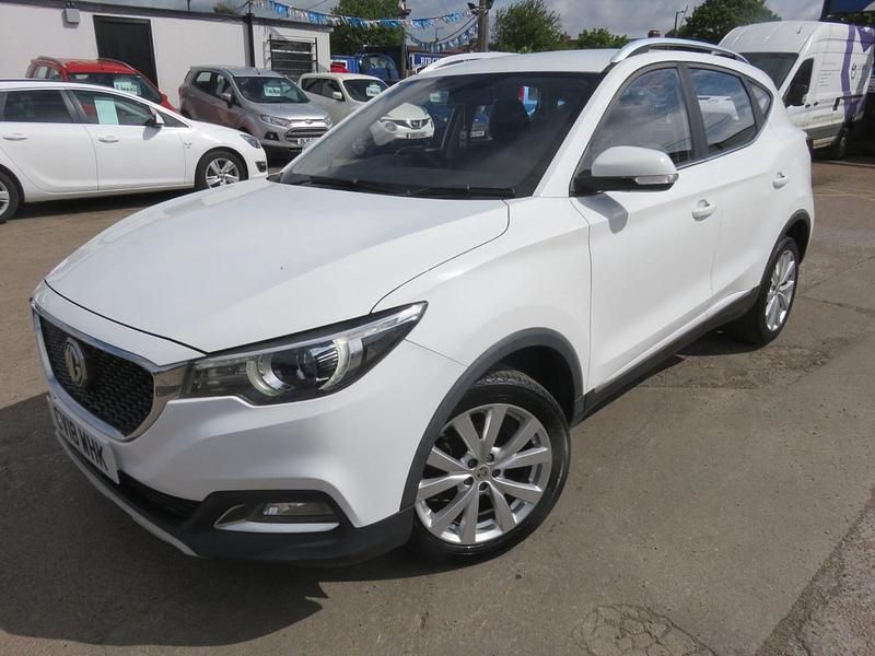 White Used 2018 MG ZS Excite Sedan | £6,990 (Fair price) - Image 1/4
