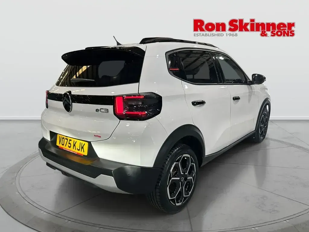 Used Citroën e-C3 100 kW (136 HP) 2025 Hatchback