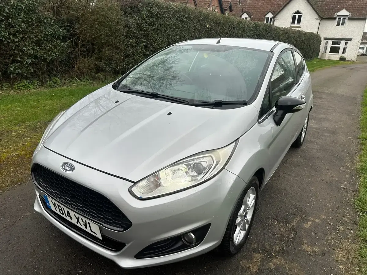 Used Ford Fiesta Zetec 2014 Silver Hatchback