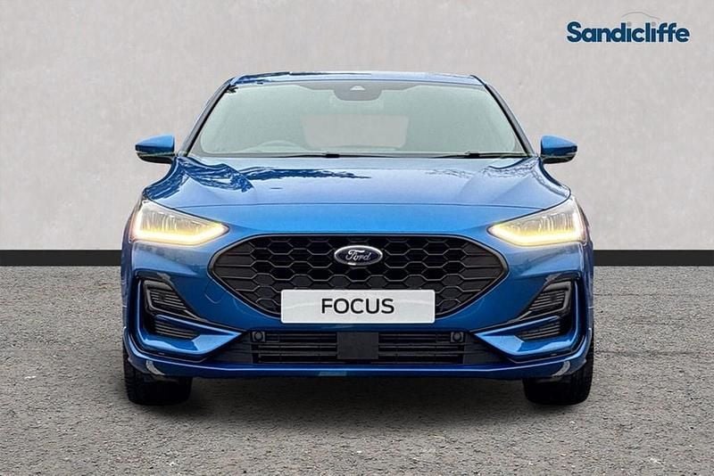 Novo Ford Focus ST-Line X 155 HP (114 kW) 2025 Azul Citadino