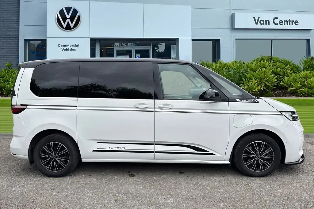 Used VW Multivan Style 218 HP (160 kW) 2024 White MPV