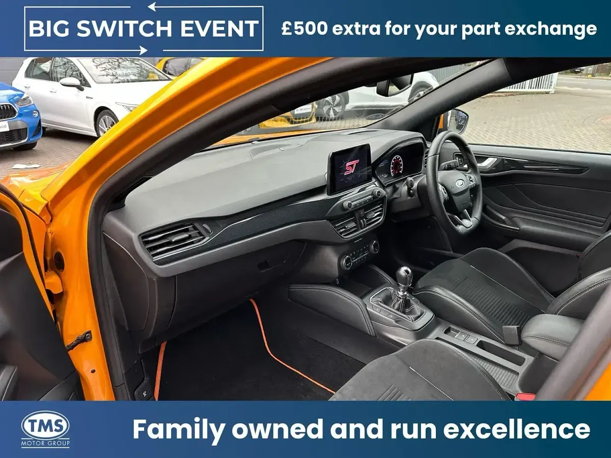 Used Ford Focus ST 280 HP (205 kW) 2019 Orange Hatchback