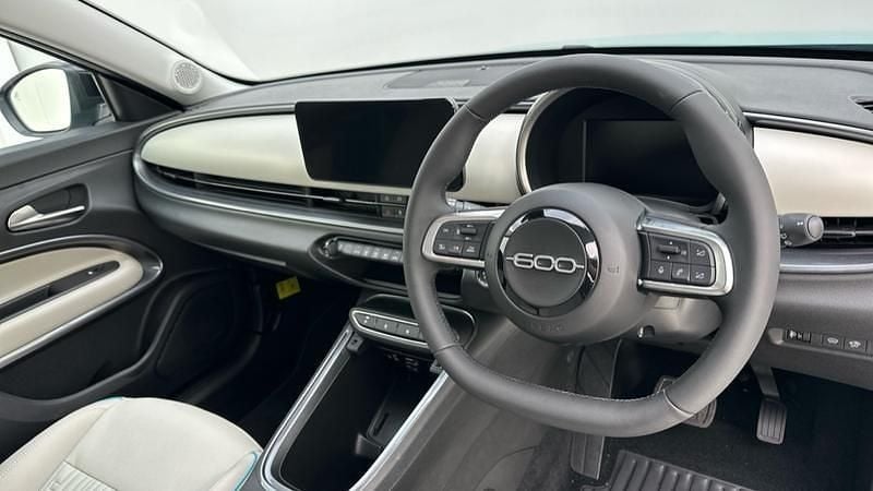 New Fiat 600E La Prima 114 kW (156 HP) 2025 Blue sky itly SUV