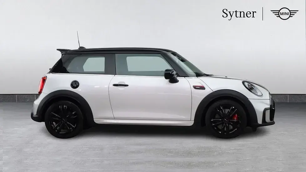 Used Mini John Cooper Works Hatch 228 HP (167 kW) 2023 White Hatchback