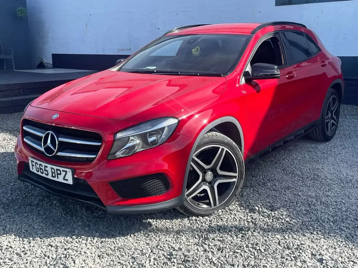 Used Mercedes GLA200 AMG line 136 HP (100 kW) 2015 Red SUV
