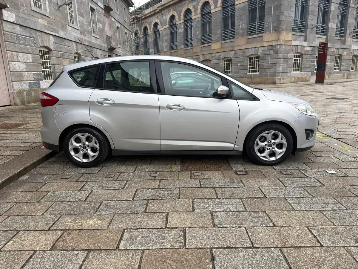 Used Ford C-MAX Zetec 2013 Silver MPV
