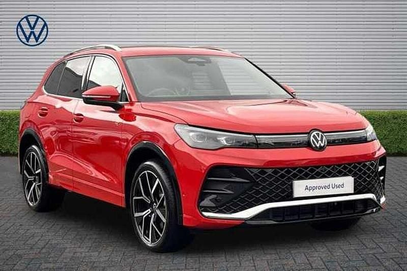Used VW Tiguan R-line 272 HP (200 kW) 2025 Persimmon red SUV