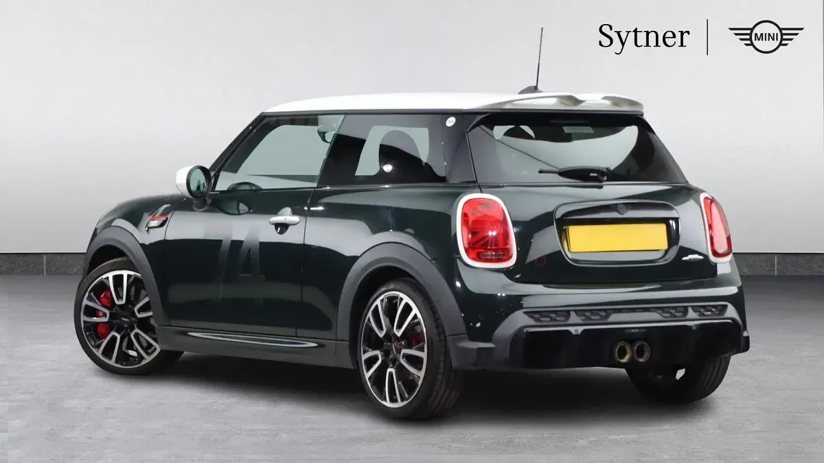 Used Mini John Cooper Works Hatch 228 HP (167 kW) 2021 Green Hatchback