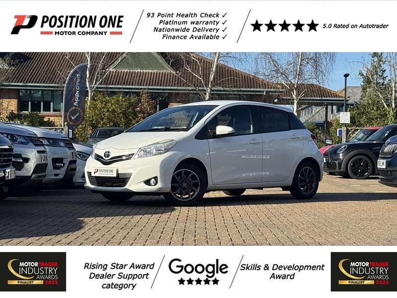 Used Toyota Yaris Edition 69 HP (50 kW) 2012 White Hatchback