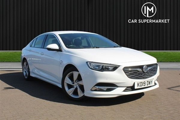 White Used 2019 Vauxhall Insignia Sport Hatchback | £9,485 (Fair price) - Image 1/1