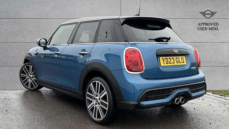 Usado Mini Cooper S Exclusive 176 HP (129 kW) 2023 Azul Citadino