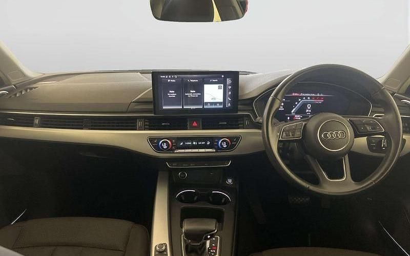 Begagnad Audi A4 Performance 150 HK (110 kW) 2022 Svart Sedan