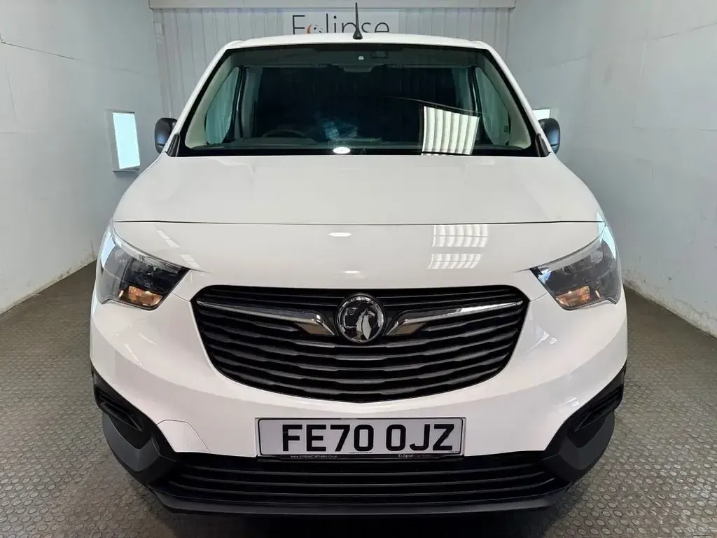 Usado Vauxhall Combo Edition 2020 Branco Monovolume