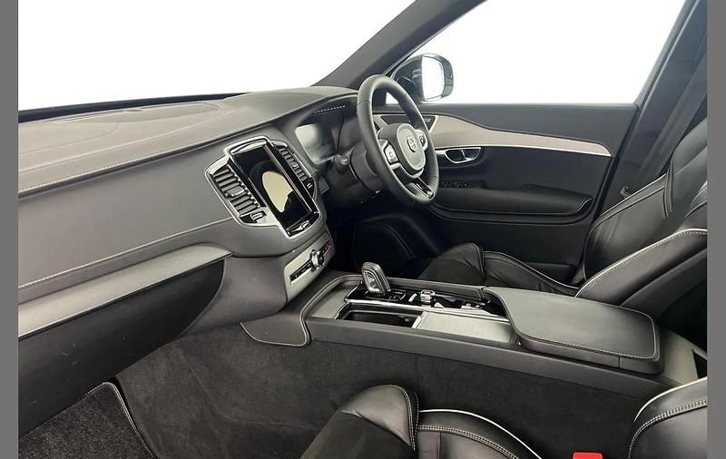 Begagnad Volvo XC90 R-Design 250 HK (183 kW) 2021 Grå SUV