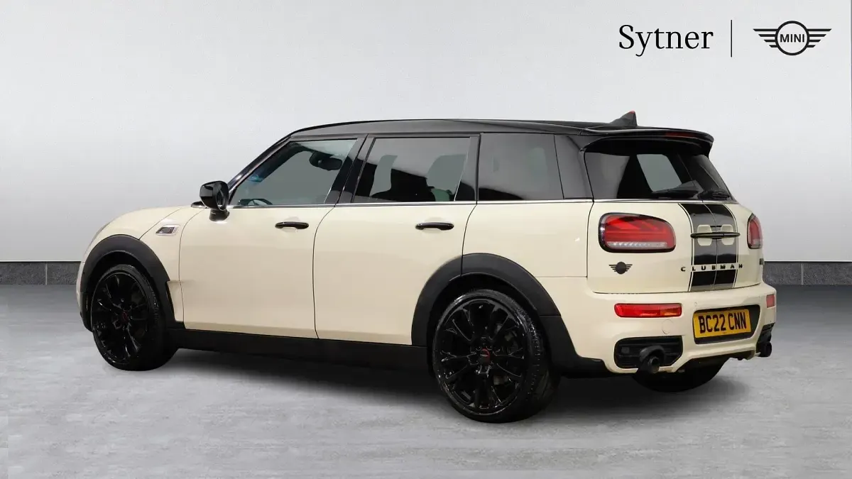 Used Mini Cooper S Clubman Sport 176 HP (129 kW) 2022 White Estate