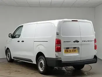 Second-hand Peugeot Expert 2024 Alb Van
