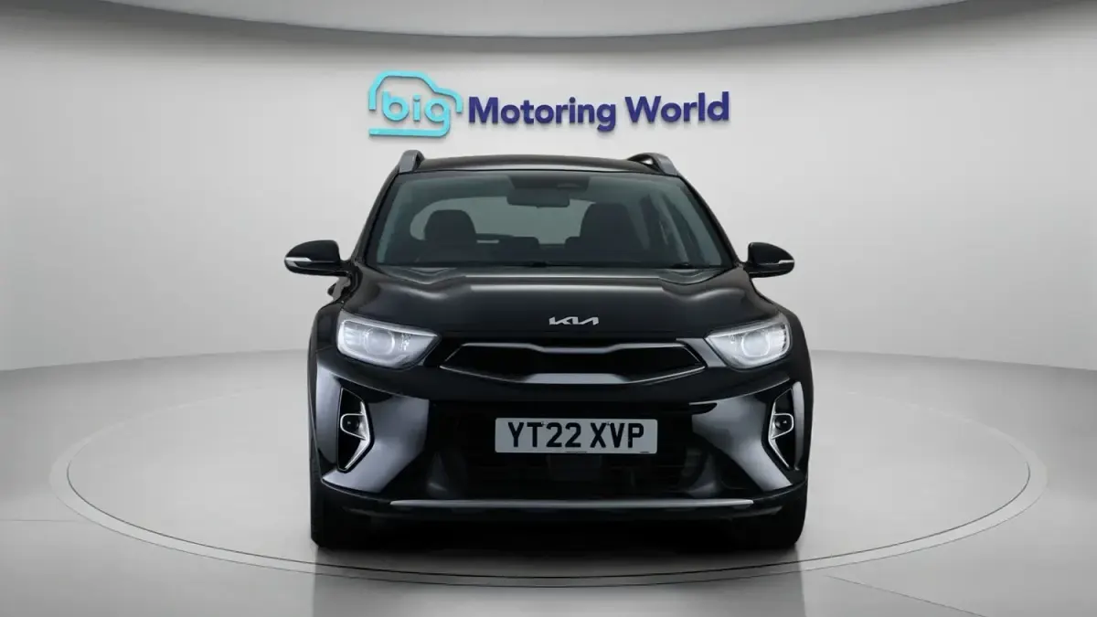 Usado Kia Stonic 99 CV (72 kW) 2022 Negro SUV