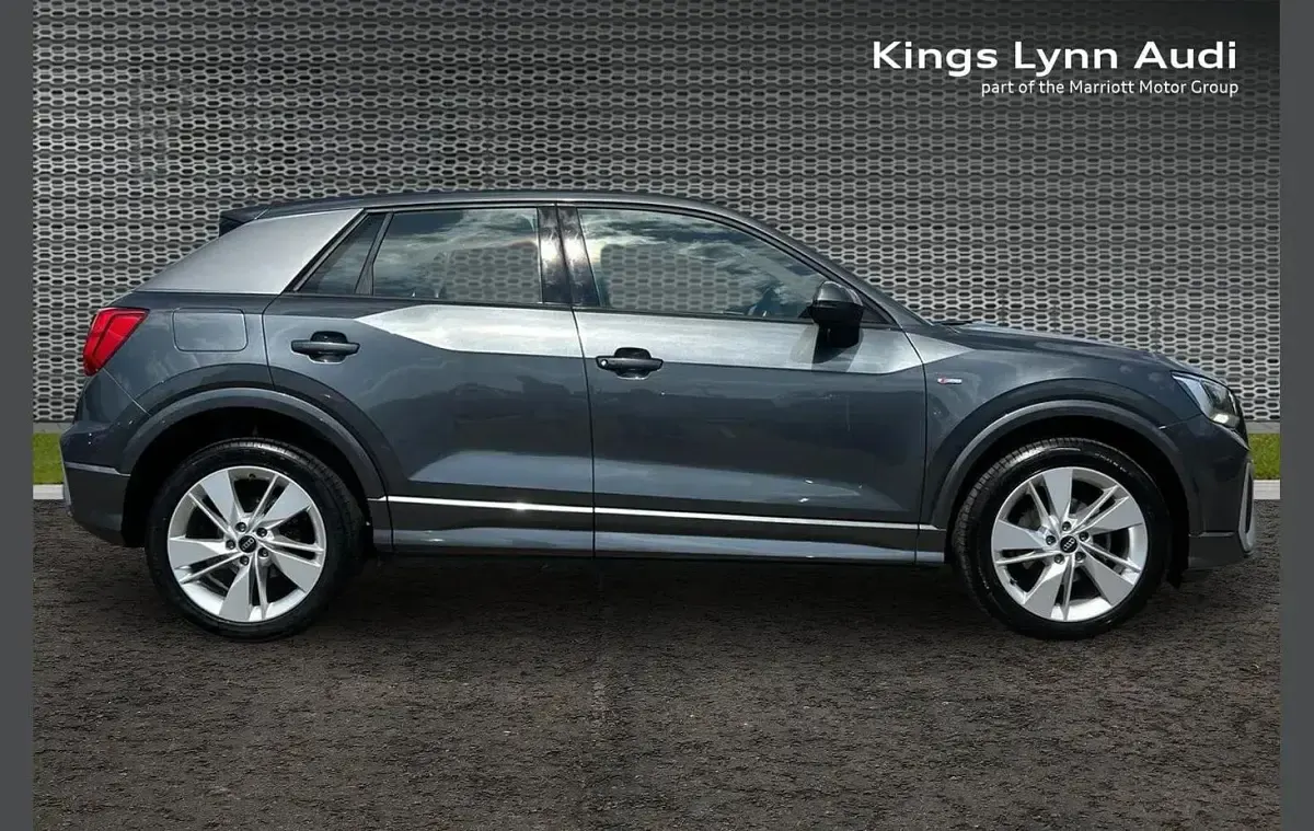 Used Audi Q2 S-Line 147 HP (108 kW) 2023 Grey SUV