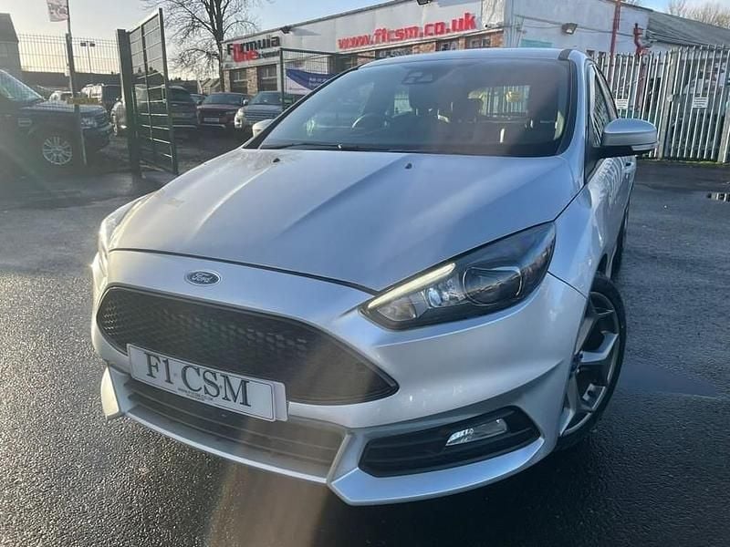 Used Ford Focus ST 250 HP (183 kW) 2015 Silver Hatchback