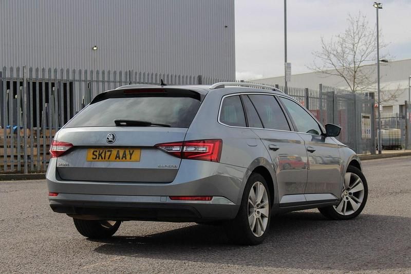 Used Skoda Superb SE L Executive 150 HP (110 kW) 2017 Grey Estate