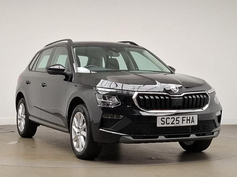 Pearl black magic New 2025 Skoda Kamiq SE SUV | £23,498 (Super price) - Image 1/4
