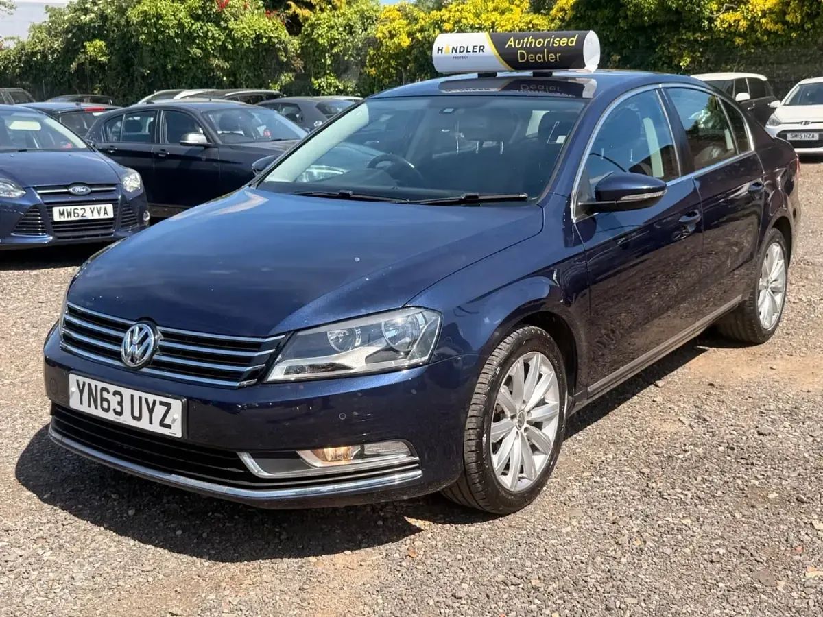 Used VW Passat Highline 105 HP (77 kW) 2013 Blue Sedan