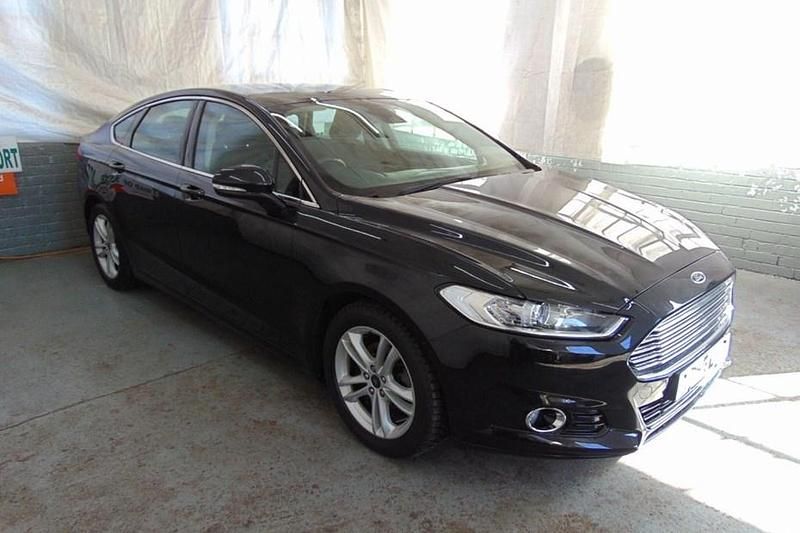 Used Ford Mondeo Titanium 180 HP (132 kW) 2015 Black Hatchback