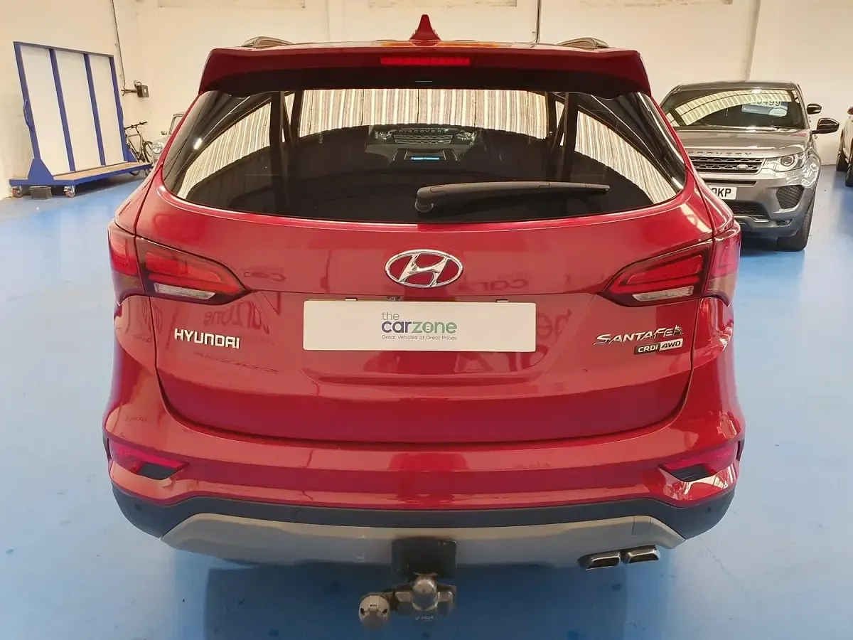 Begagnad Hyundai Santa Fe Premium 197 HK (144 kW) 2018 Röd SUV