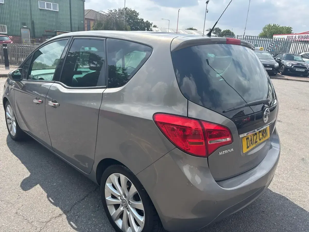 Used Vauxhall Meriva 2012 Brown MPV
